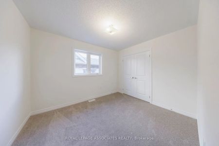 Property For Lease | E9253607 - Photo 4