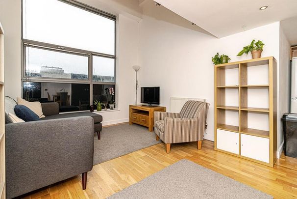 1 bedroom penthouse to rent - Photo 1