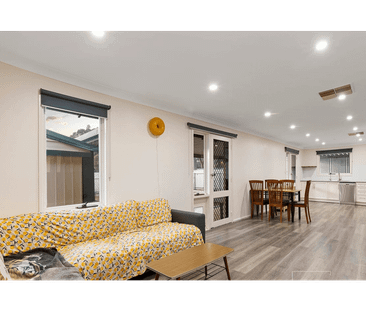 Modern Family Home for Rent in Elizabeth East! - Photo 2