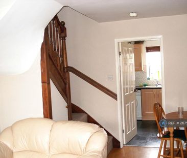 2 bedroom terraced house to rent - Photo 2