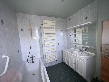 Location Maison 3 pièces 86m² - Photo 4