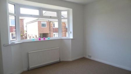2 bedroom semi-detached house to rent - Photo 5