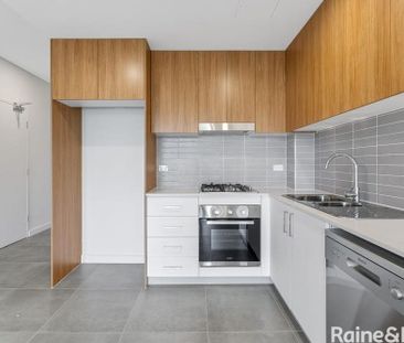 Modern Apartment - Photo 1