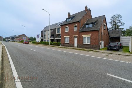 Ruime open bebouwing met 5 slaapkamers op 11a perceel te Dilsen-Stokkem - Photo 5