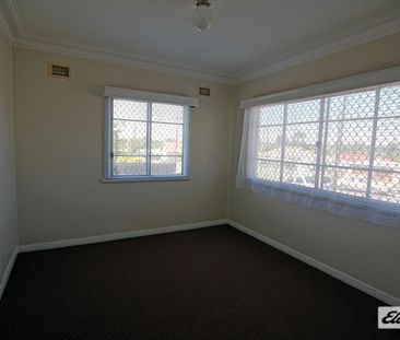 Solid Family Home - Photo 6