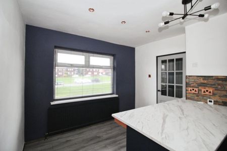 3 bedroom terraced house to rent - Photo 5