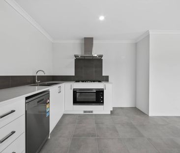 Modern Living in Dudley Park - Photo 6