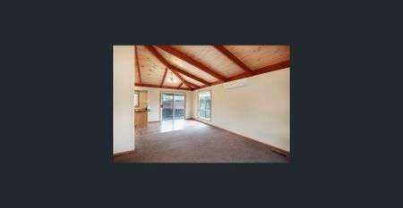 3 Bedroom Family Home, Centrally Located - Photo 2