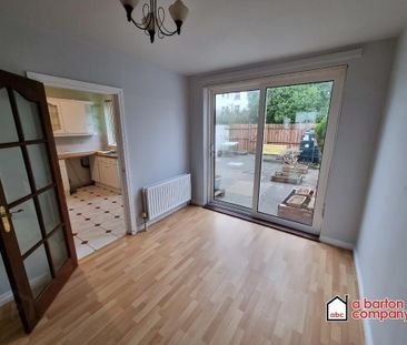18 Abbots Gardens, Whiteabbey, Newtownabbey, BT37 9RA - Photo 2