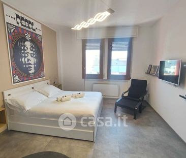 Trilocale in Affitto in Via Serviliano Lattuada 20 a Milano - Foto 6