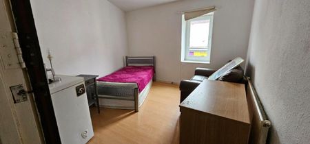 Park Street, Pontypridd - Photo 3