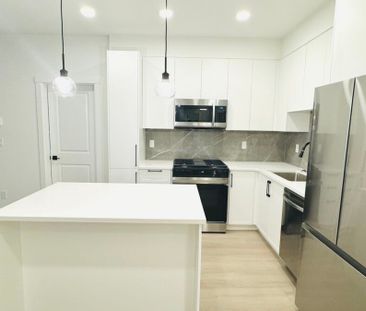 Brand New Condo – 2 Bathrooms! - Photo 1