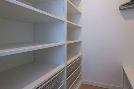 Calle Hospital, Valencia, Valencian Community 46001 - Photo 5