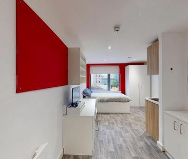 Studio to rent - Photo 2