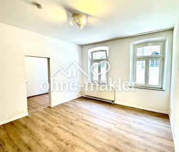 Zentral, Hell, Charmant – Großzügig geschnittene 2-Zimmer-Wohnung i... - Foto 4