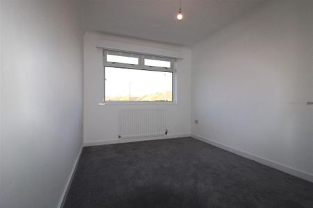 2 bedroom bungalow to rent - Photo 3