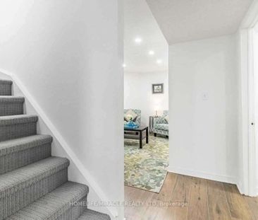 Detached Home For Lease | W8128954 - Photo 2