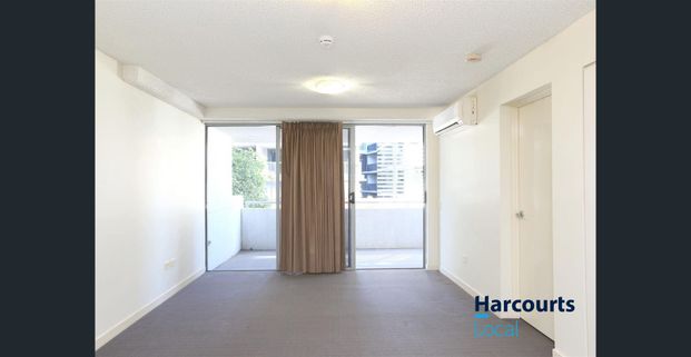 Unit in the heart of West End - Photo 1