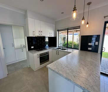 Beautiful high quality home - Photo 5