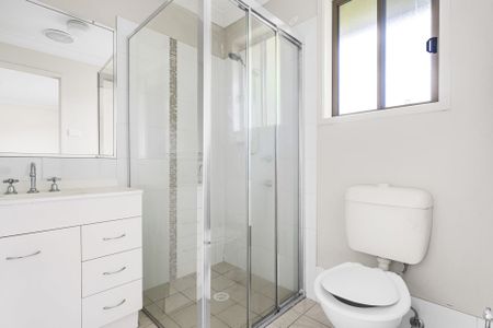 Brick Family Home - Photo 5