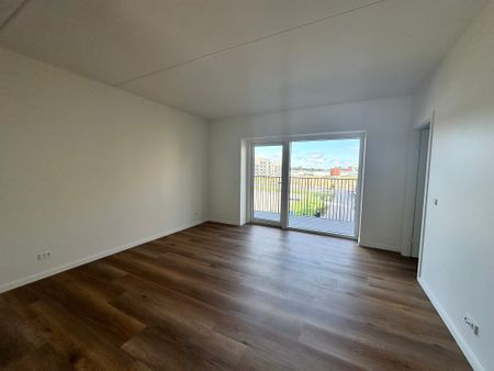 Delevenlig 3-værelses lejlighed i Nørresundby med altan - Photo 3