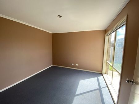 For private inspections please email catie@sweeneyea.com.au. - Photo 2