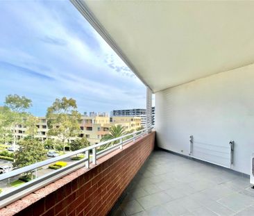 504/1 Stromboli Strait, Wentworth Point - Photo 1