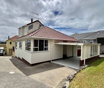 3 Bedroom Home in Bayswater - Photo 3