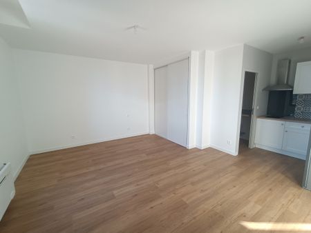 Location Appartement 1 pièce 27m² AGEN 47000 - Photo 4