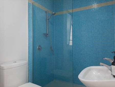 Spacious Family Home in Massey - Photo 3