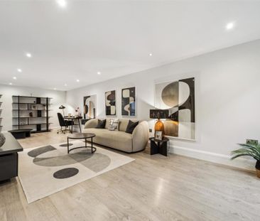 Whittlebury Mews East, Primrose Hill, London, NW1 - Photo 2