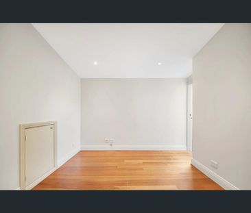 112 Hayberry Street, Crows Nest, NSW 2065 - Photo 1