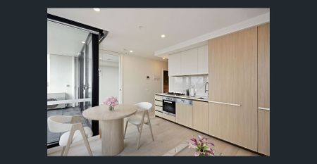 GREAT INNER CITY PAD WITH IMMACULATE INTERIORS - Photo 5