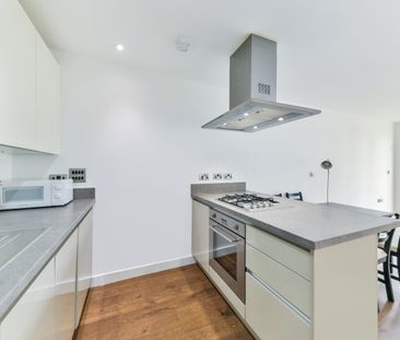 1 bedroom apartment to rent - Photo 2