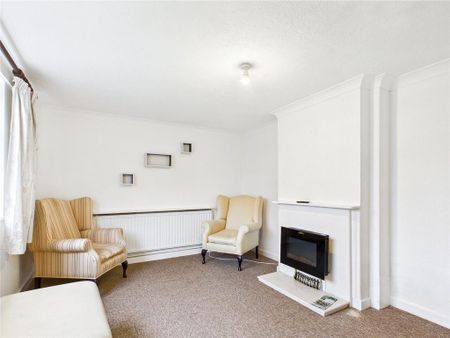 3 bedroom semi-detached house to rent - Photo 2