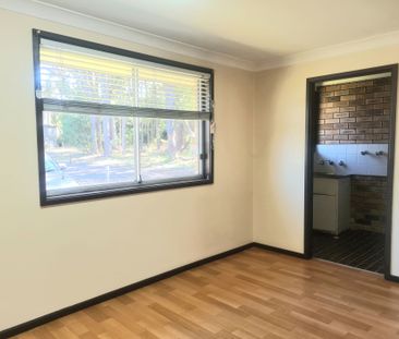 Relaxed 1 Bedder with Garage - Photo 4