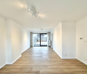 GERENOVEERDE WONING MET TUIN & GARAGE - Photo 3