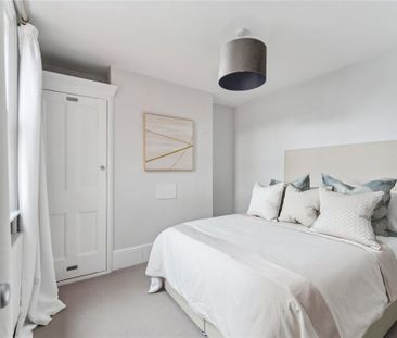 3 bedroom terraced house to rent - Photo 6