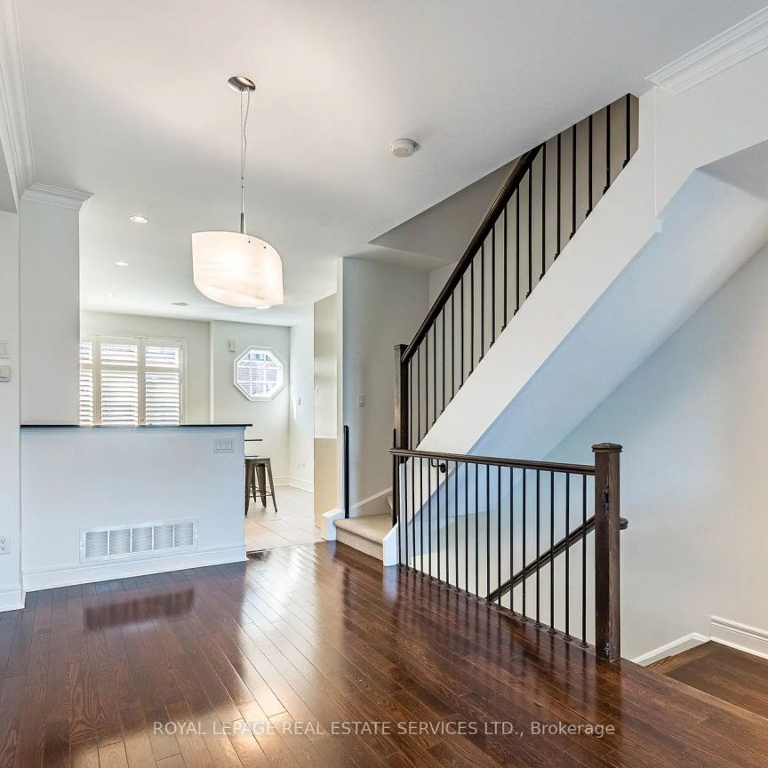 Condo Townhouse For Lease | W9245254 - Photo 1