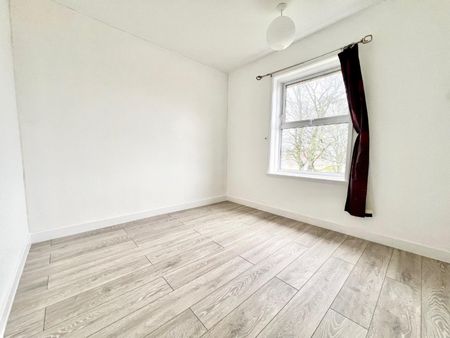 3 bedroom House To Let - Photo 4