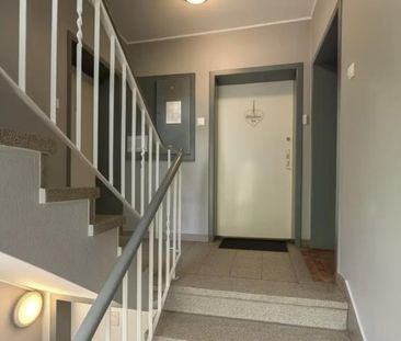 NEU: 42 m² Wohnung 1. Etage mit Balkon in Bochum-Ehrenfeld - Photo 4