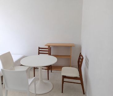 Location Appartement 1 pièce 24m² - Photo 1