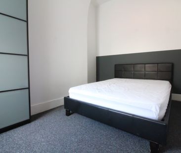 3 Bed Terraced House, Harebell Street, L5 - Photo 2