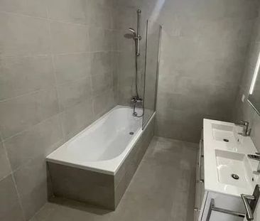 Location Appartement - Saint-André-de-la-Roche - Photo 1