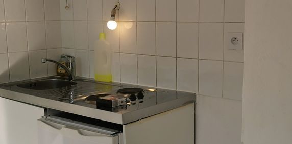 Location Appartement 1 pièce 18m² AIX EN PROVENCE 80ème - Photo 2