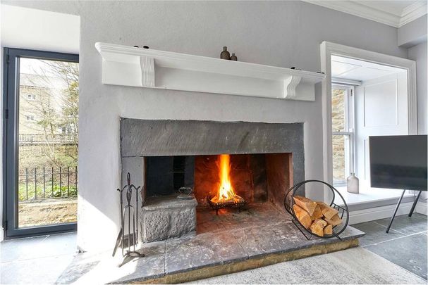 4 bedroom semi-detached house to rent - Photo 1