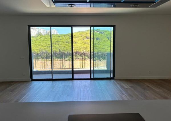 3 Bedroom Apartment with swimming pool, Miraflores, Oeiras