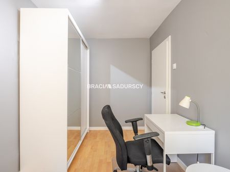 62 m², 4 pokoje, balkon, cisza i zieleń przy lesie - Zdjęcie 5