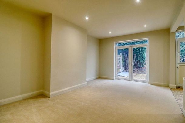 4 bedroom detached house to rent - Photo 1