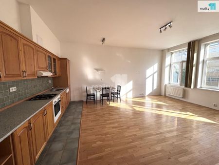 Pronájem bytu 2+kk 85 m2 - Fotografie 5